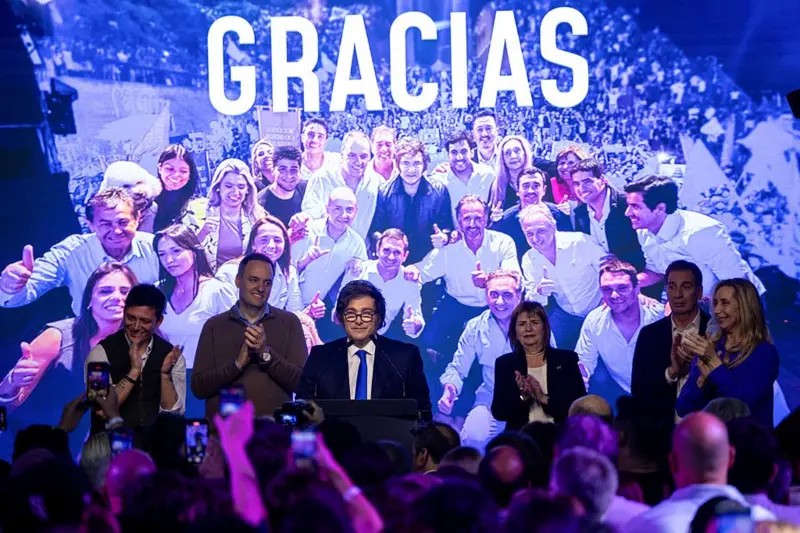 'Grande vitória' de Milei: o que disse imprensa internacional sobre eleição na Argentina
