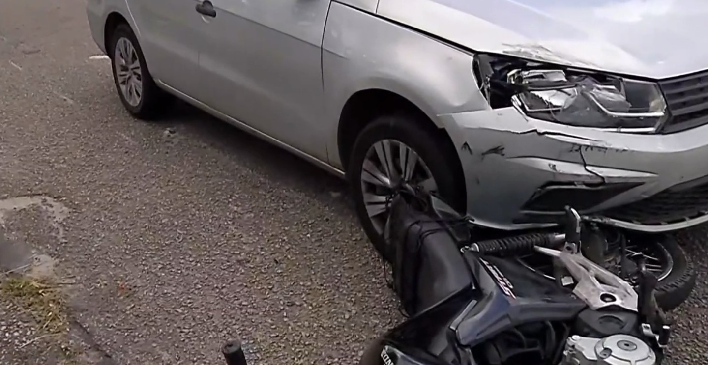 Passageira de moto de app morre em colisão com carro em Fortaleza