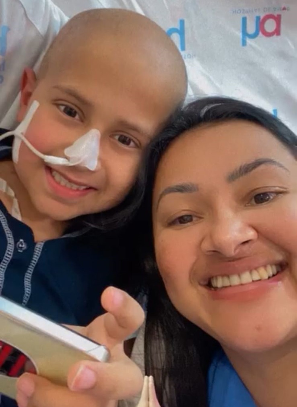 Saulo fez parte do tratamento no HU de Campina Grande e parte no Hospital do Amor, em Barretos — Foto: Cidinha Xavier/Arquivo pessoal