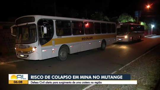Famílias que ainda vivem na região afetada pela mineração em Maceió saem de casa após ordem judicial: 'Isso não é uma solução' - Programa: Bom Dia Alagoas 