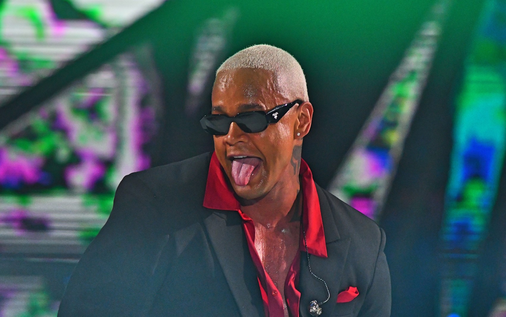 Leo Santana anuncia Baile da Santinha em Salvador em janeiro de 2026