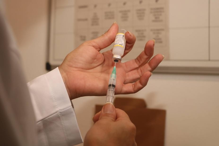 Santos promove atendimentos de saúde gratuitos na orla do Gonzaga no sábado; confira