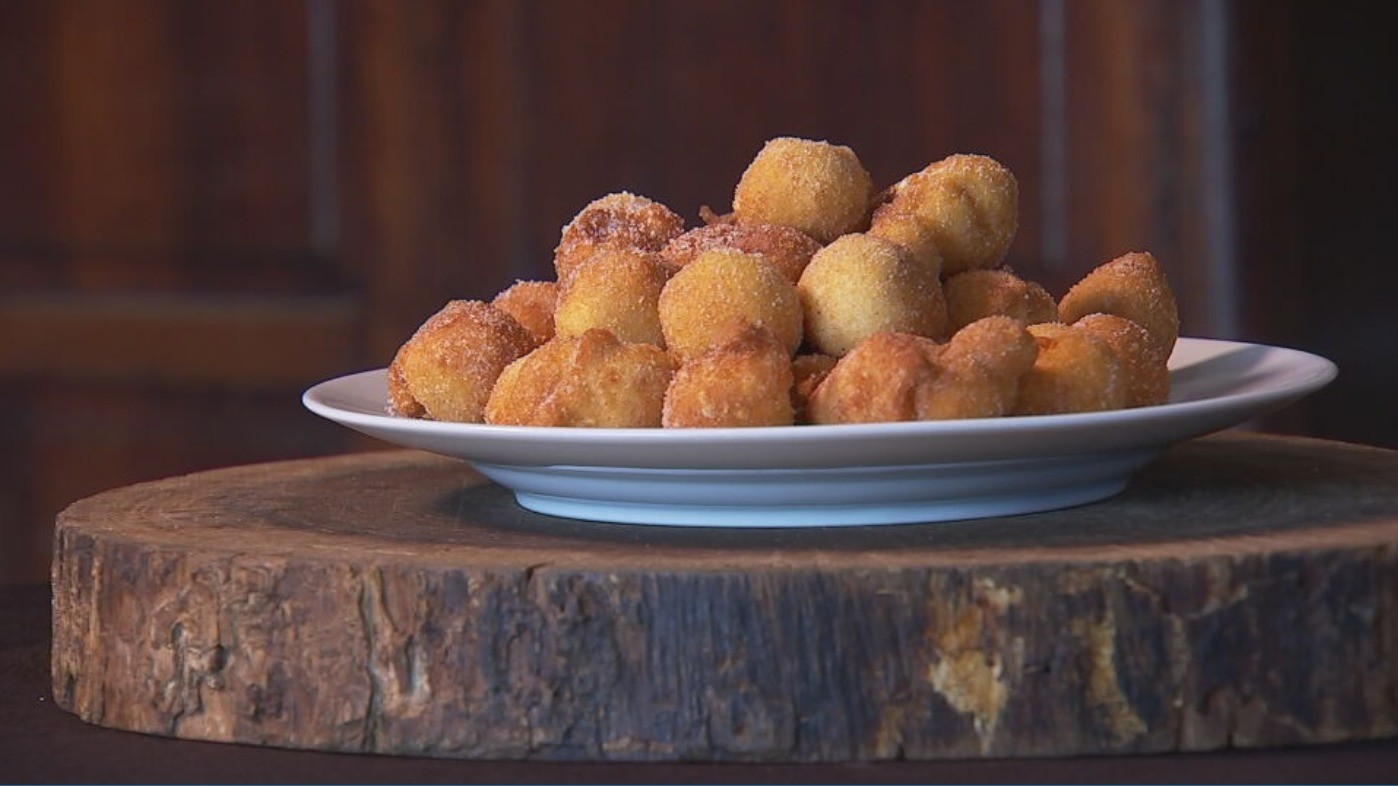 Receita Nosso Campo: aprenda a fazer um bolinho de chuva de amendoim
