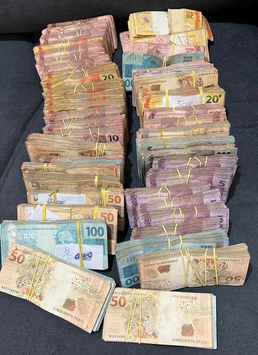 Polícia Federal realiza operação contra o tráfico interestadual de drogas e os crimes de lavagem de dinheiro — Foto: Ascom/PF