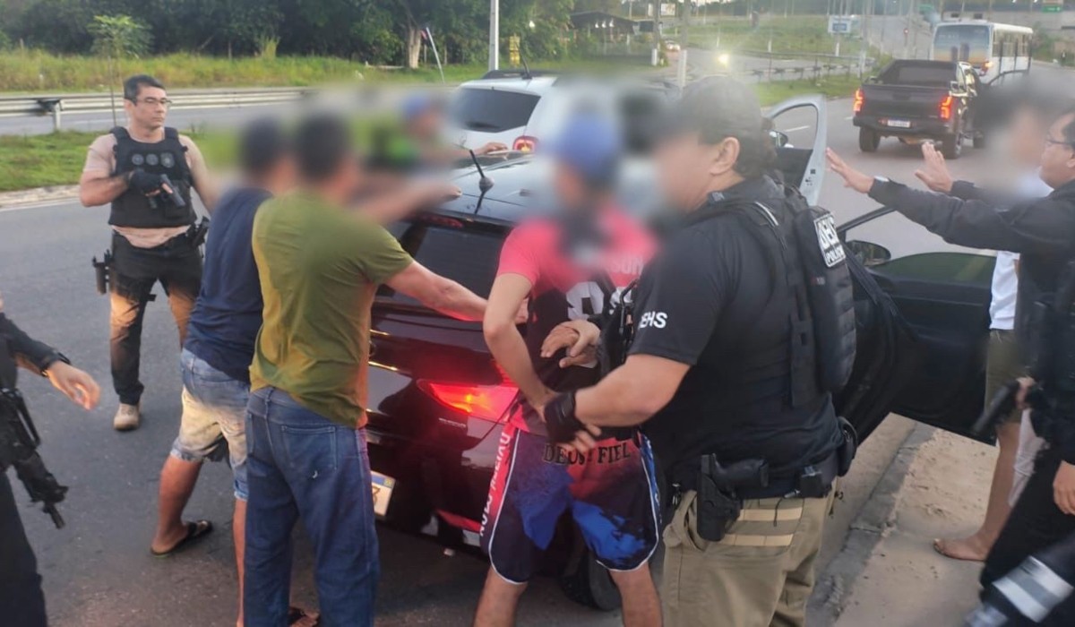 Suspeitos de matar policial aposentado e homem em sítio são presos pela polícia no AM