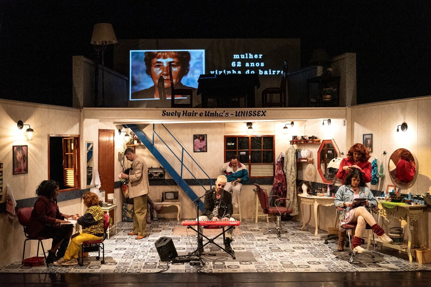 Caso real de jovem violentada por colegas é tema de peça no Festival