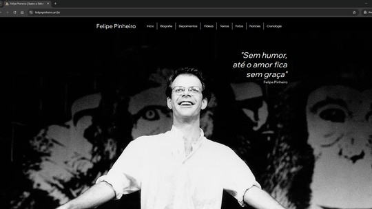 Família de Felipe Pinheiro cria site em homenagem ao ator falecido em 1993 - O ator, que morreu precocemente aos 33 anos, deixou sua marca em novelas de sucesso, incluindo “Bebê a Bordo”, “Vamp” e “Olho no Olho”.