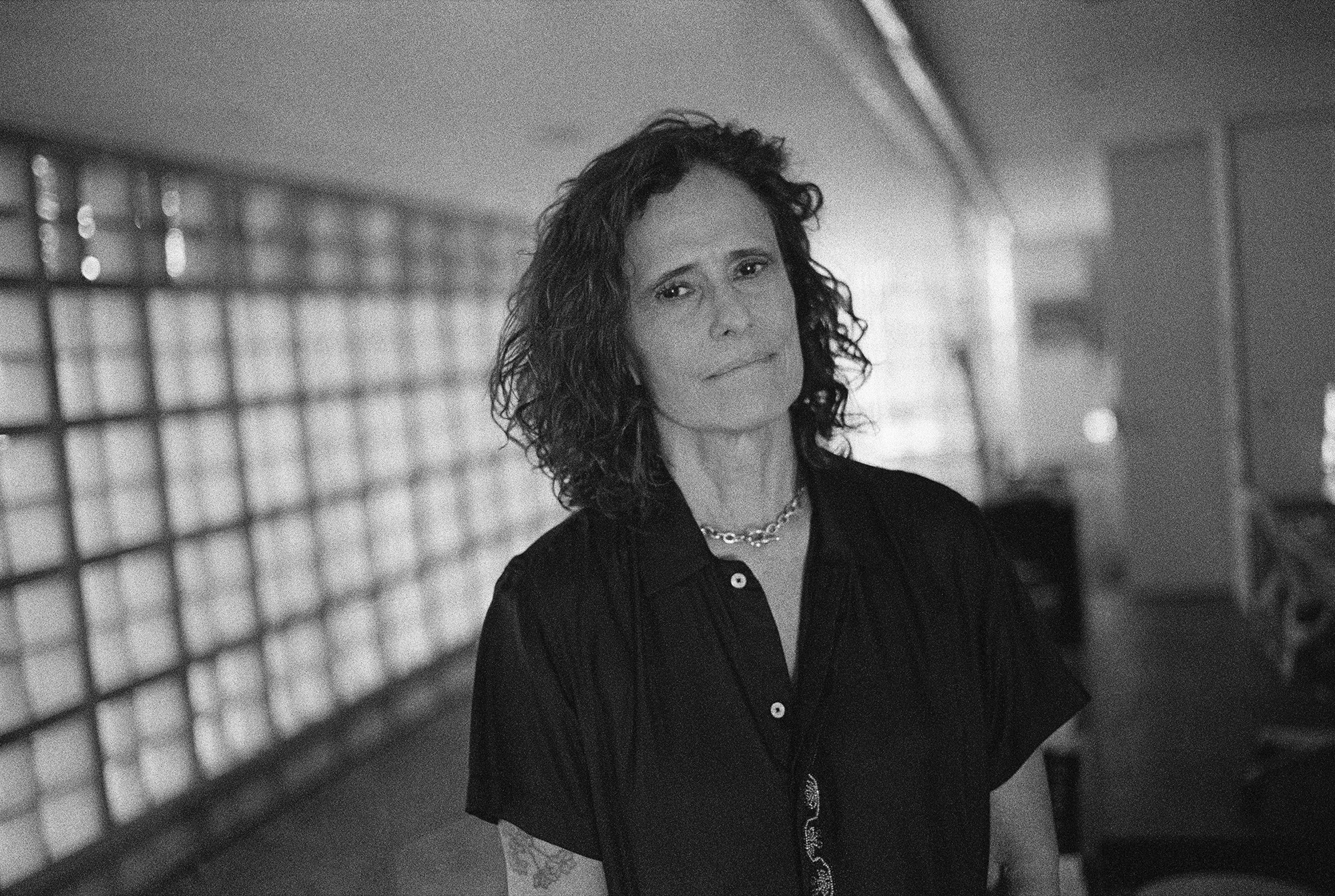 Zélia Duncan dá passo à frente com a fricção de 'Agudo grave', álbum autoral que evolui como 'sólido que escorre'