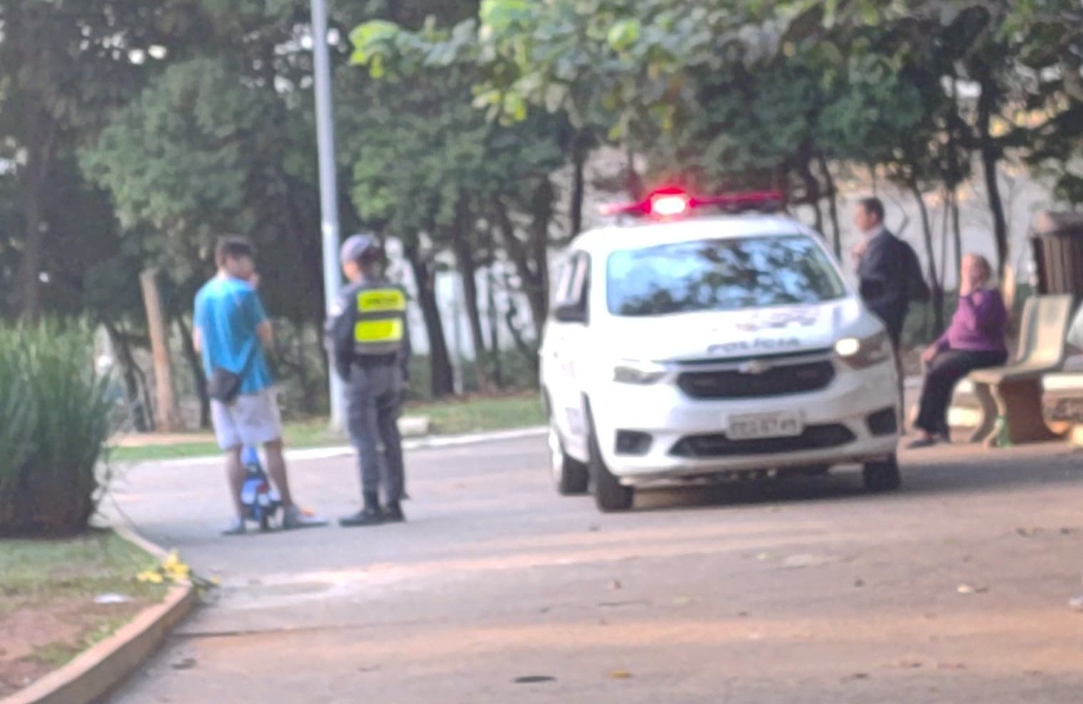 Homem esfaqueia e mata cachorra de moradores de rua nos Jardins; família de imigrantes diz que foi vítima de xenofobia e é acolhida pela comunidade