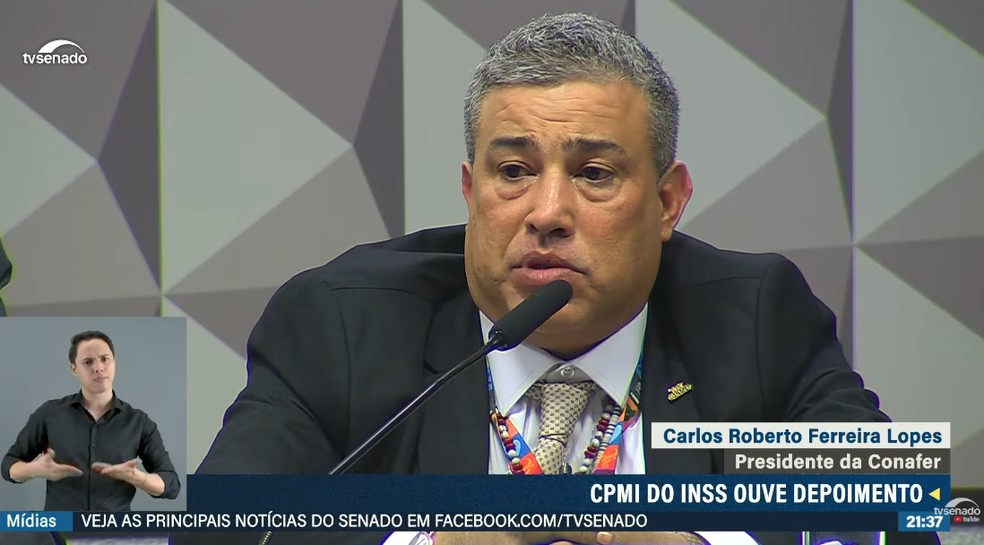 Carlos Roberto Ferreira Lopes, presidente da Conafer, durante depoimento na CPMI do INSS. — Foto: Reprodução/TV Senado