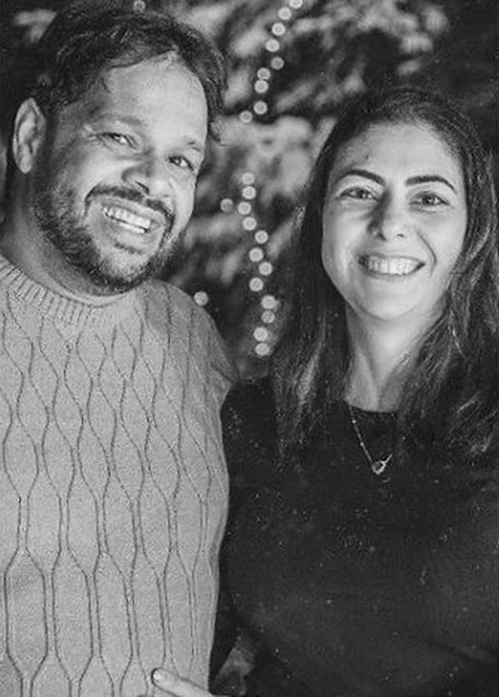 Raquel Souza Neves Silveira e o marido, Marcílio — Foto: Redes sociais