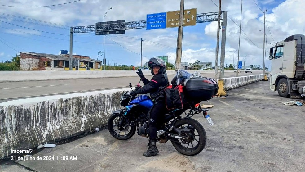 Marinilde Gonzaga em viagem com sua Fazer — Foto: arquivo pessoal