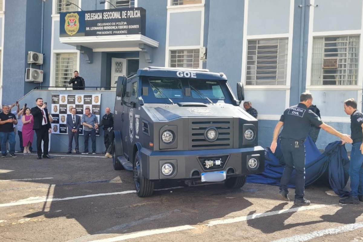 Blindado com 'alma de urbano': Polícia Civil transforma caminhão para usá-lo em operações especiais