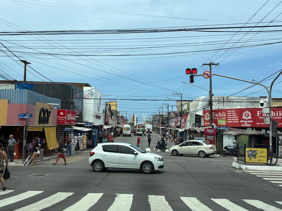 Comércio do bairro Alecrim em Natal  — Foto: Augusto César Gomes/g1