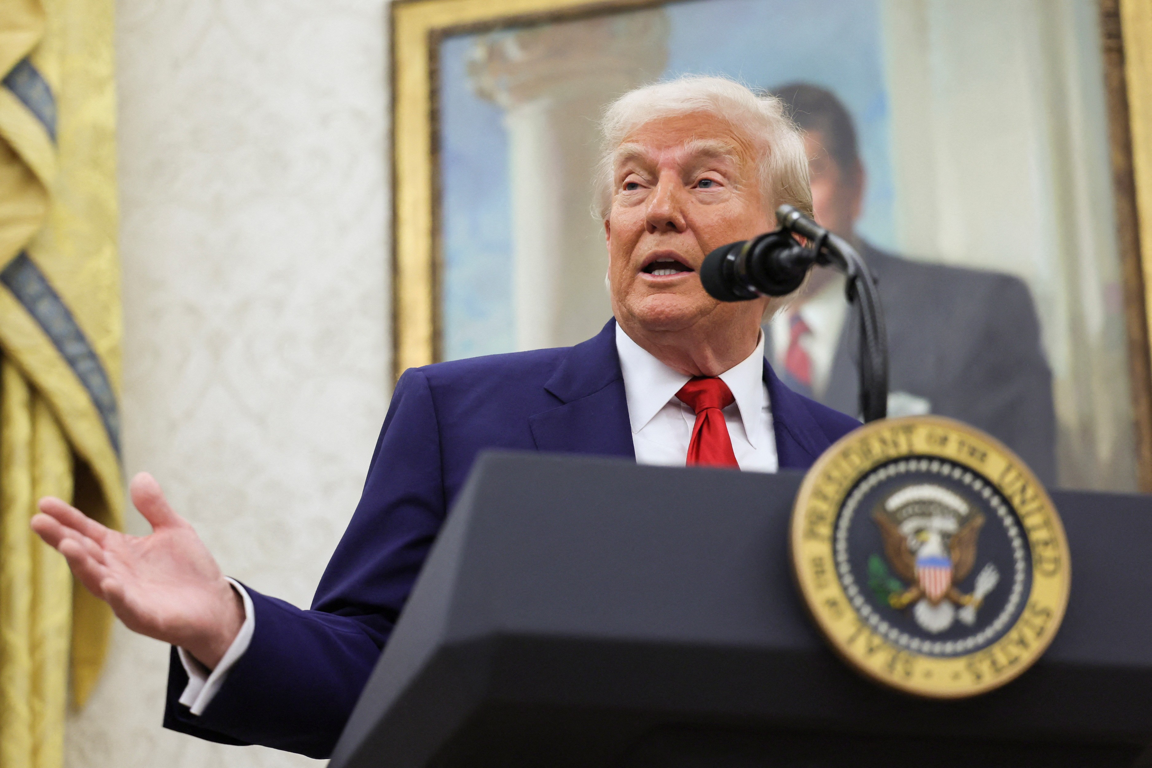 'TACO': expressão 'Trump Sempre Arrega' viraliza nos EUA; presidente fala em 'maldade'
