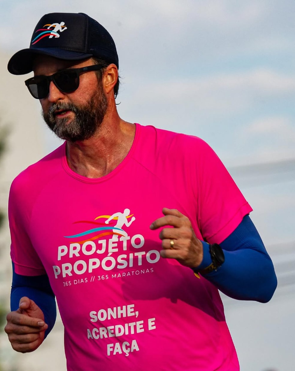 Hugo Farias correu 366 maratonas consecutivas — Foto: Reprodução/Instagram