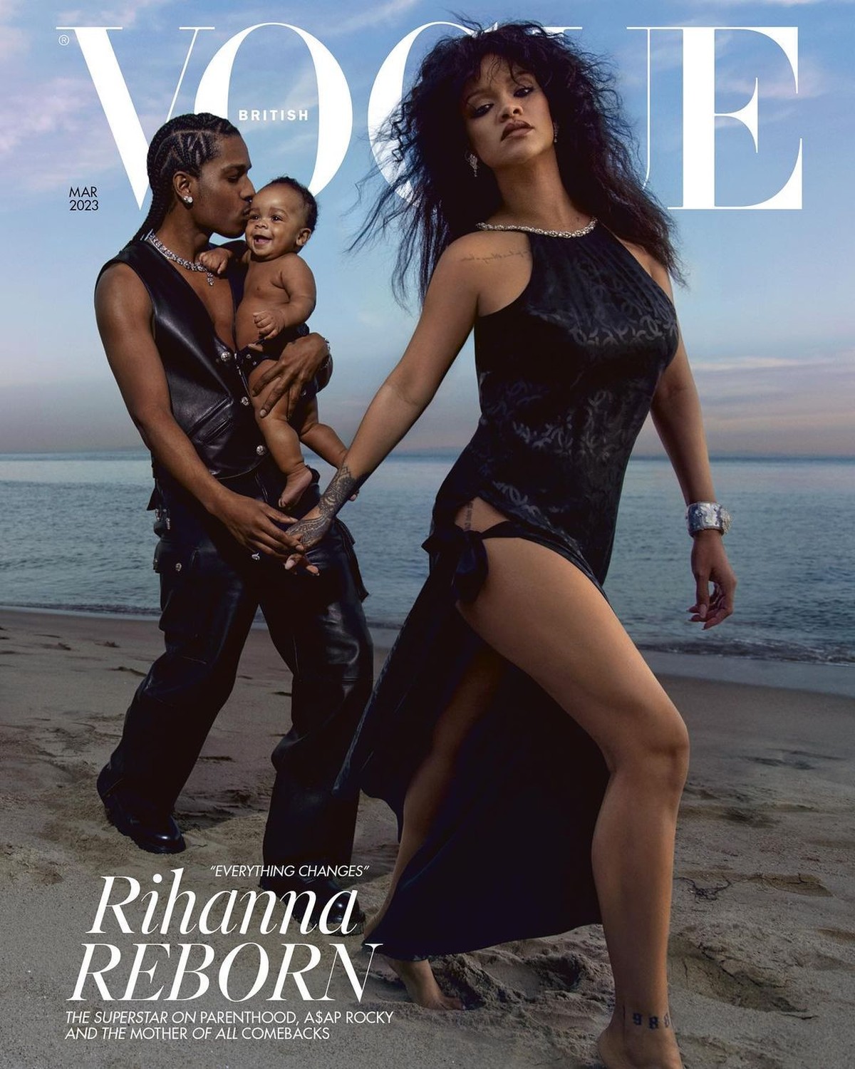 Rihanna posa com o filho e AAP Rocky para capa de revista e fala sobre
