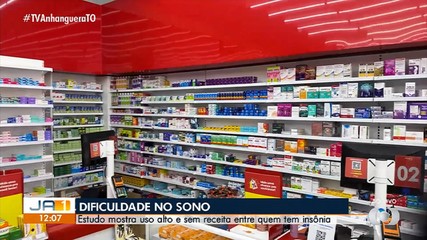 Saiba os perigos da automedicação para insônia