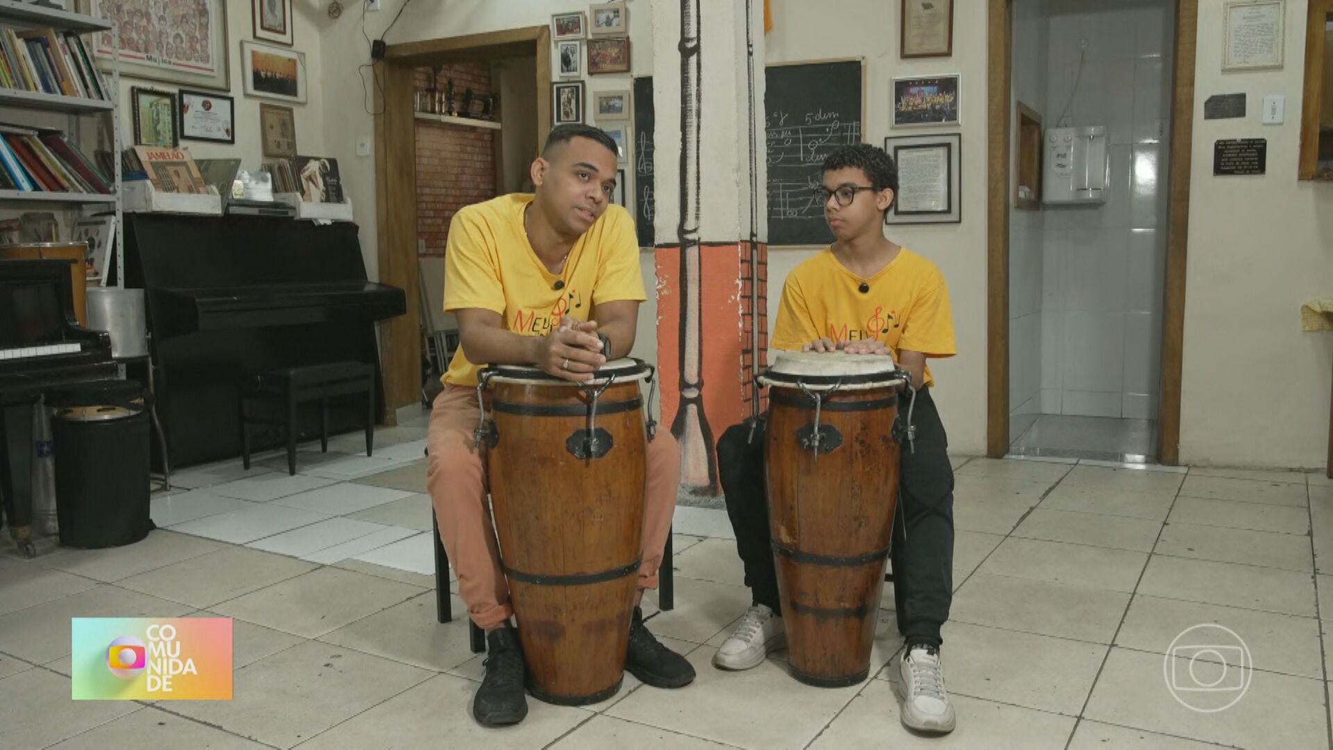 Escola de música no Rio é herança de pai para filhas e conecta famílias por meio da arte