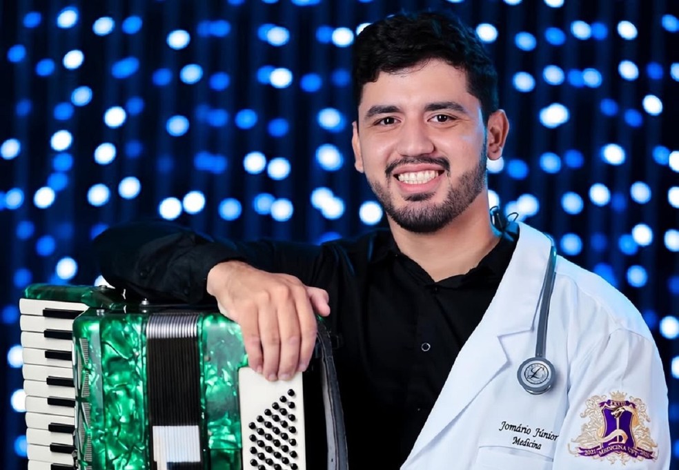 Jomario Oliveira Silva Júnior morreu após cair da moto, em Palmas — Foto: Reprodução/ Instagram do Centro Acadêmico Eduardo Manzano