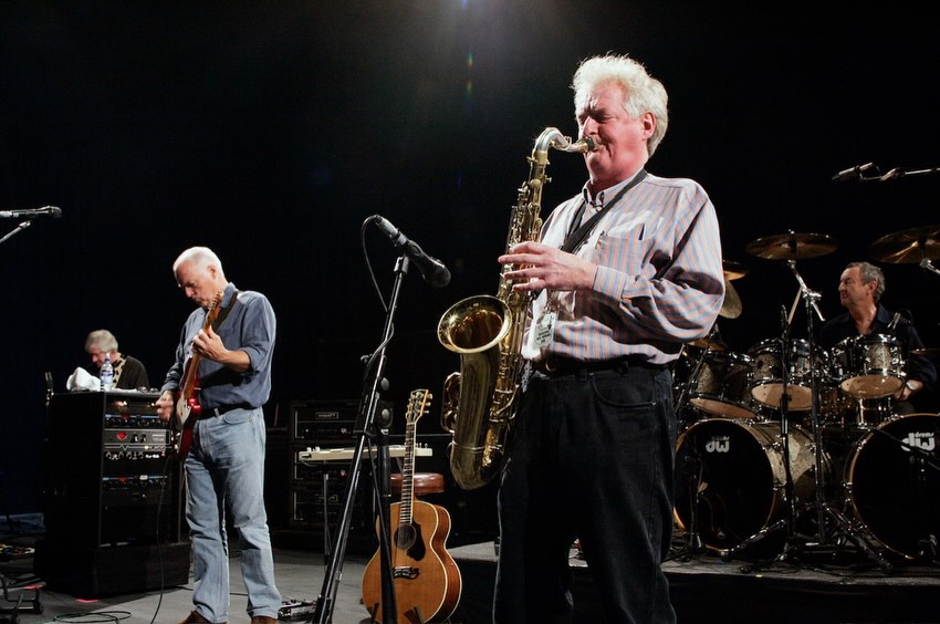 Morre Dick Perry, saxofonista histórico do Pink Floyd