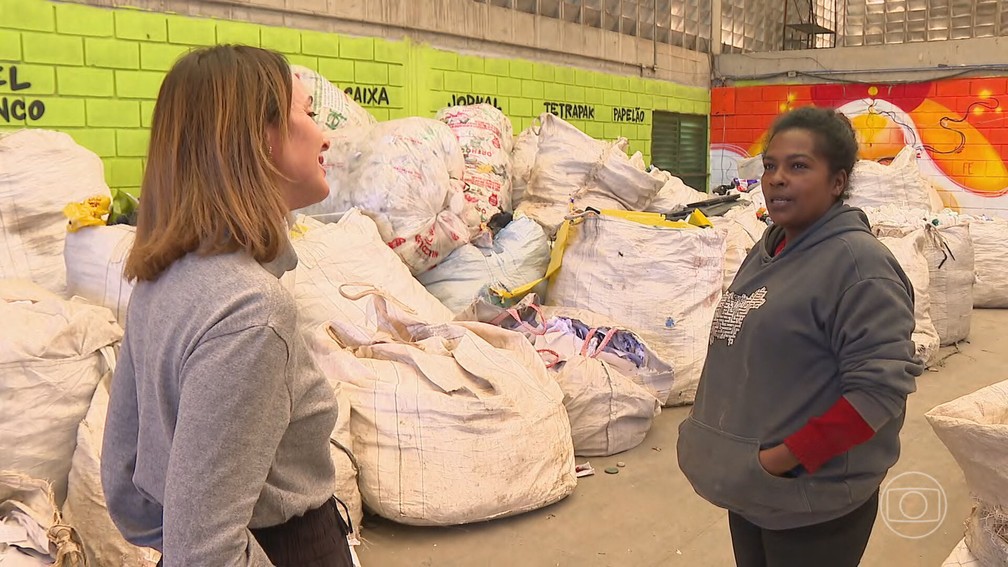 Para Raquel dos Santos, o lixo tem muito valor — Foto: Reprodução/TV Globo