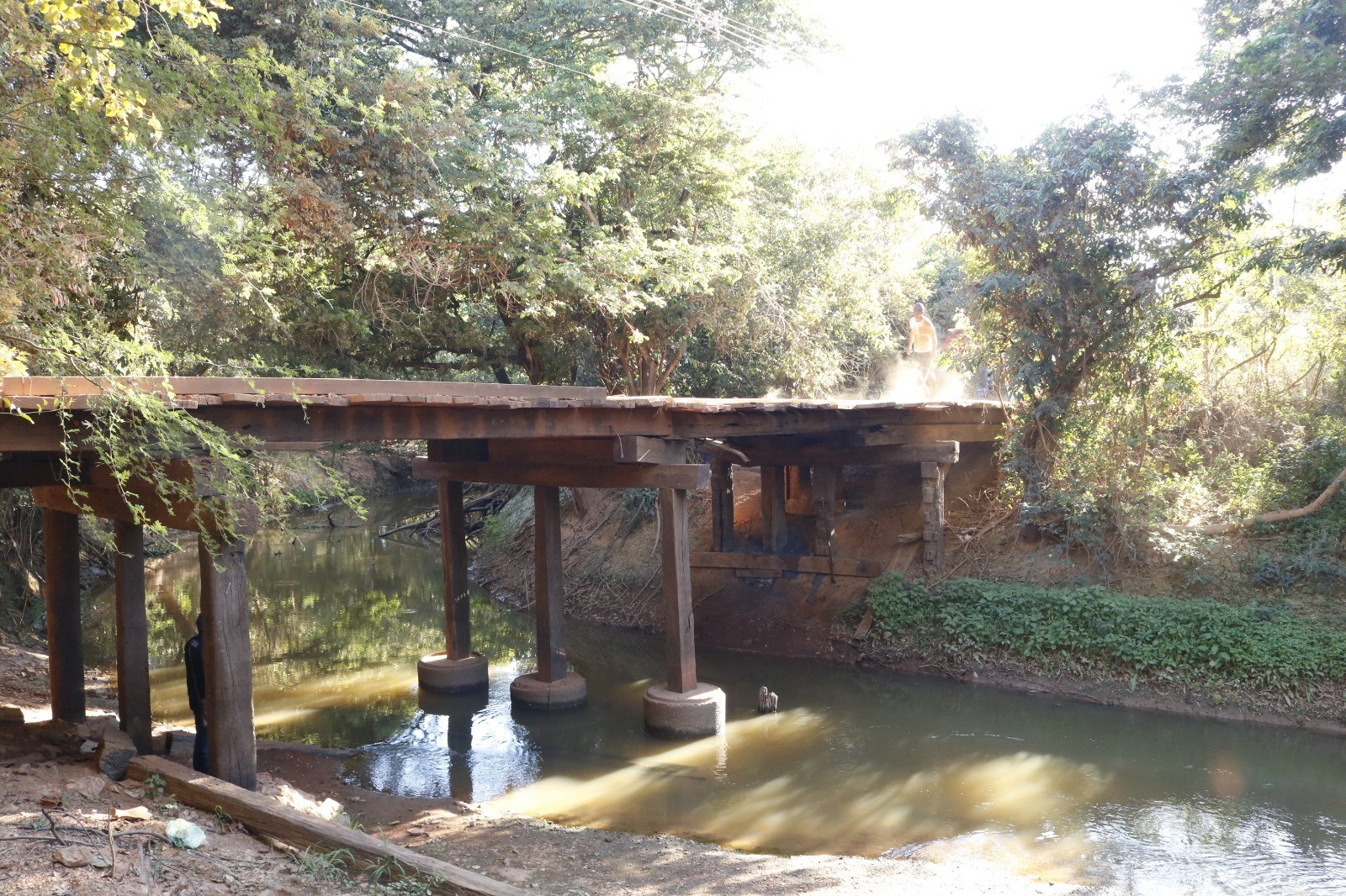 Ponte entre Montes Claros e Capitão Enéas é liberada após reparos