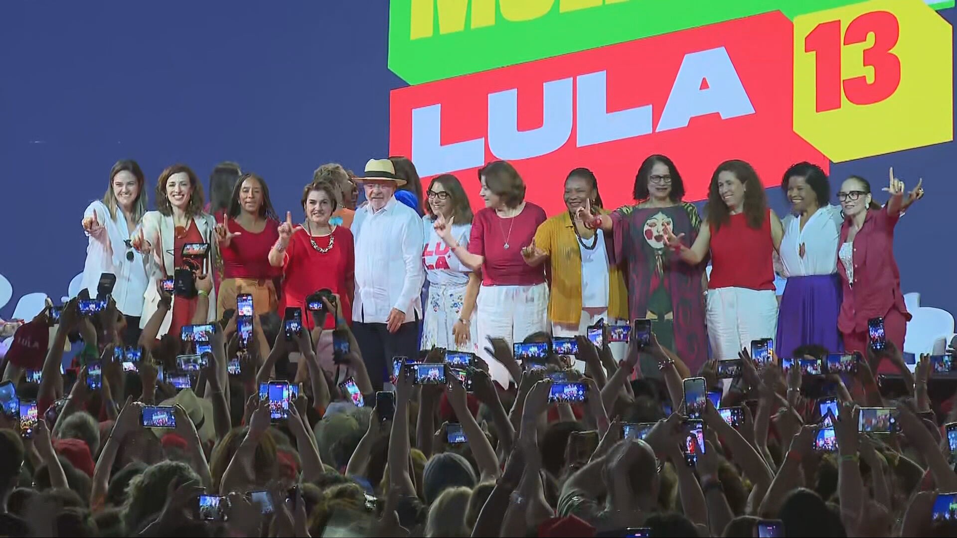 Lula defende igualdade de gênero em cargos de gestão no governo e convida mulheres a votar em mulheres durante evento em BH