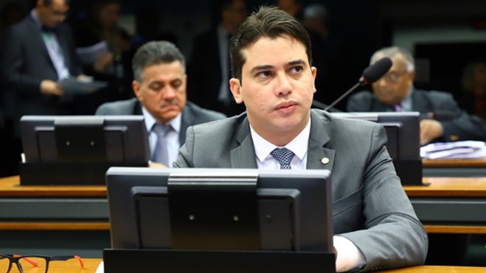 PF faz buscas em endereços ligados ao deputado Júnior Mano — Foto: Câmara dos Deputados