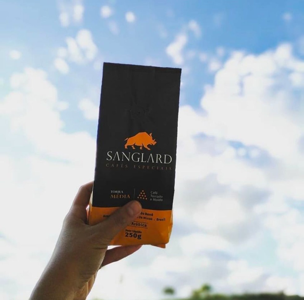 Produção de café da família foi fundada pelo pai — Foto: Arquivo Pessoal