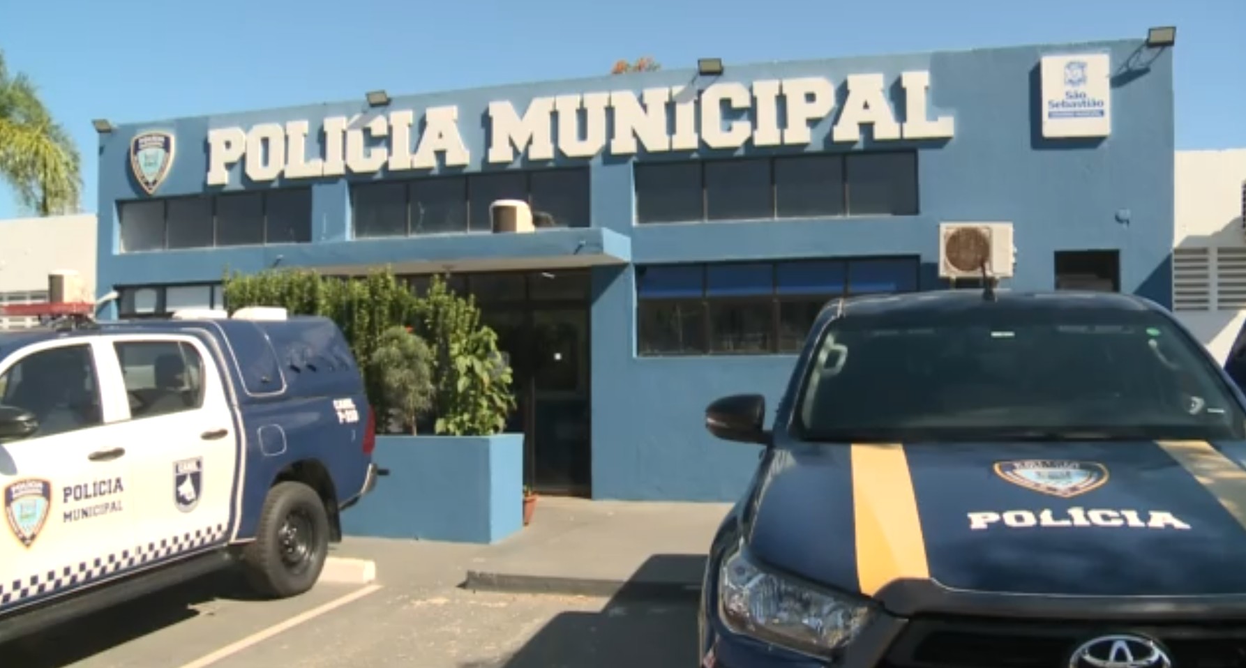 Homem é preso acusado de intimidar as filhas em escola de São Sebastião