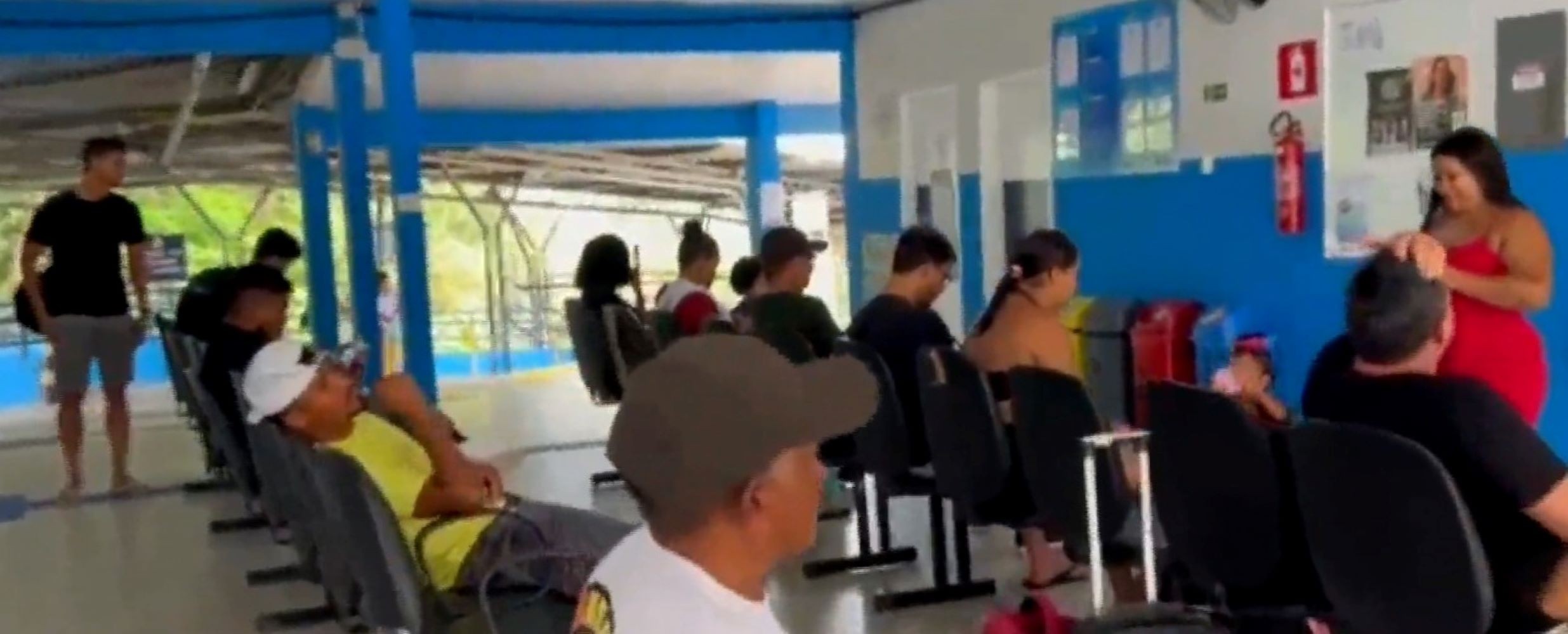 Passageiros enfrentam problemas para viajar após encalhe de balsa no MA