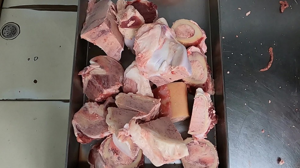 Osso é vendido e não dado': alta no preço da carne bovina reduz consumo em  Florianópolis, Santa Catarina