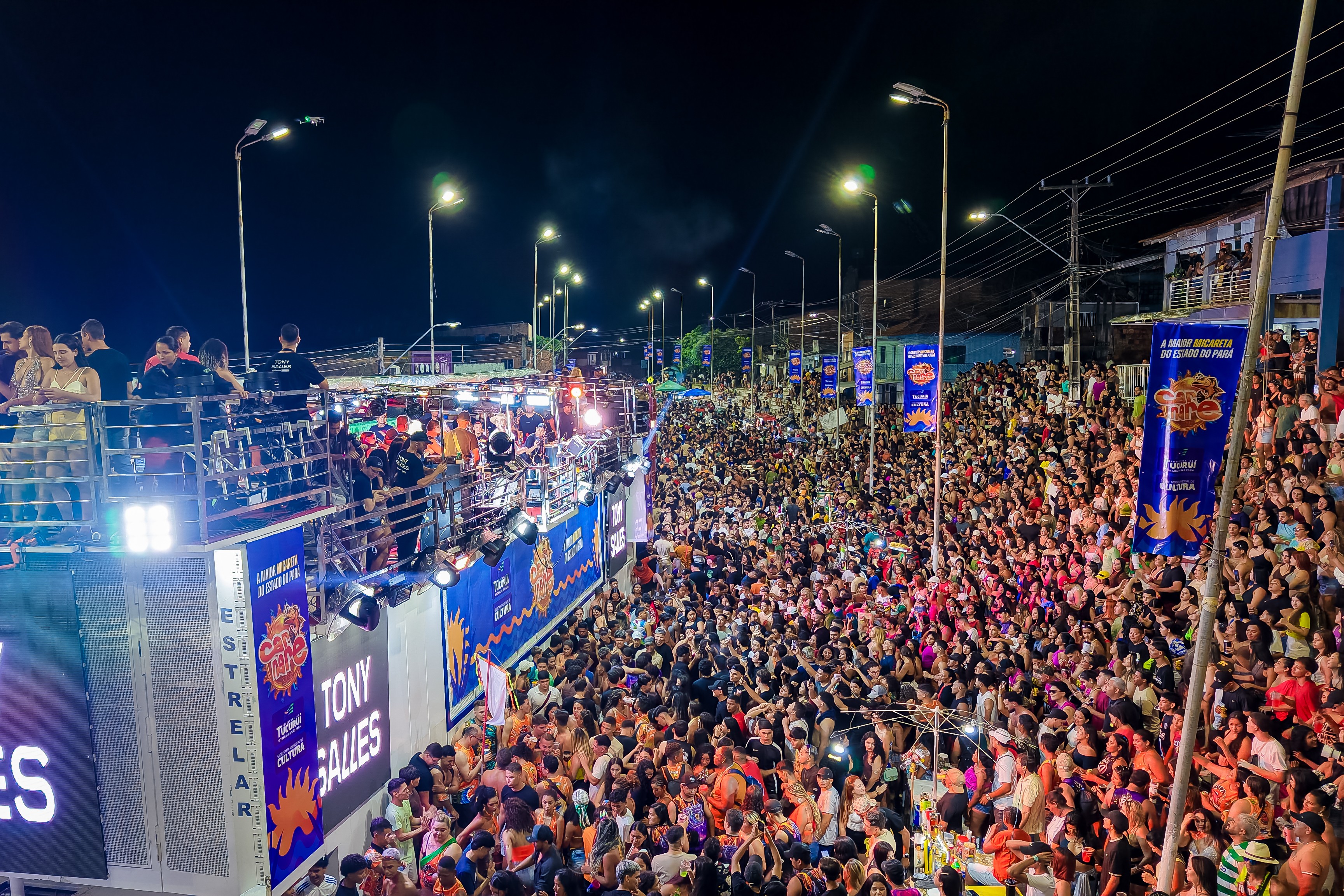 Primeira noite do Carnaré 2026 reúne milhares em Tucuruí, no Pará