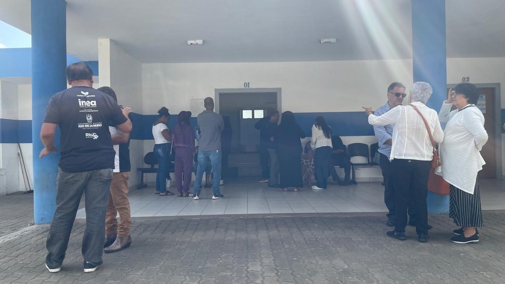 Rosineri Ramos do Carmo, de 47 anos, foi enterrado no cemitério do Jardim Esperança nesta terça-feira (16) — Foto: Mariana Couto/g1