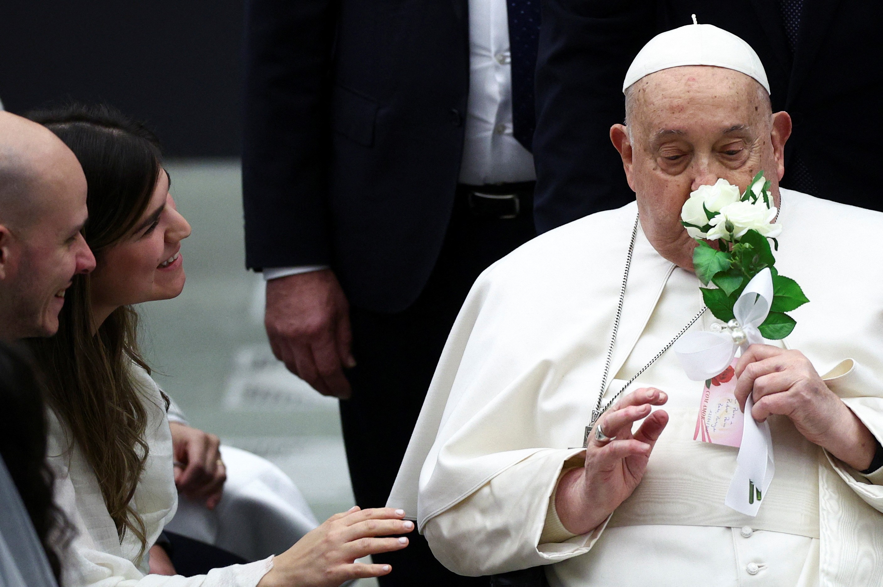 Papa Francisco diz ainda estar com bronquite e pede novamente para assessor ler discurso