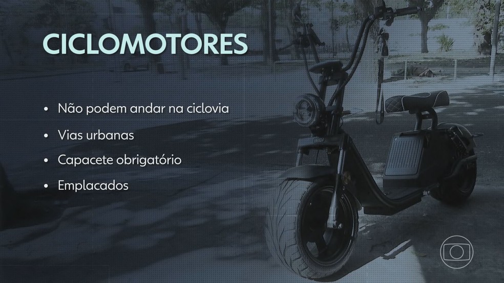 Ciclomotores, que chegam a 50 km/h, só podem trafegar na rua — Foto: Reprodução TV Globo