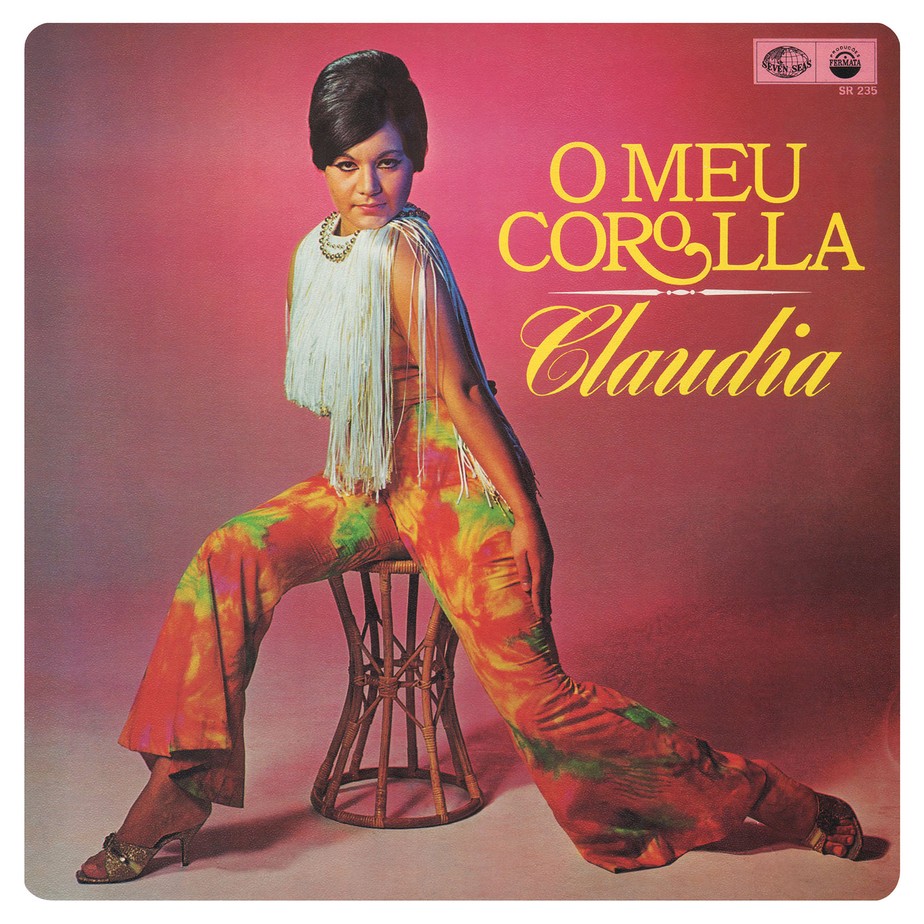 Claudia esbanja técnica vocal no balanço bossa nova de disco