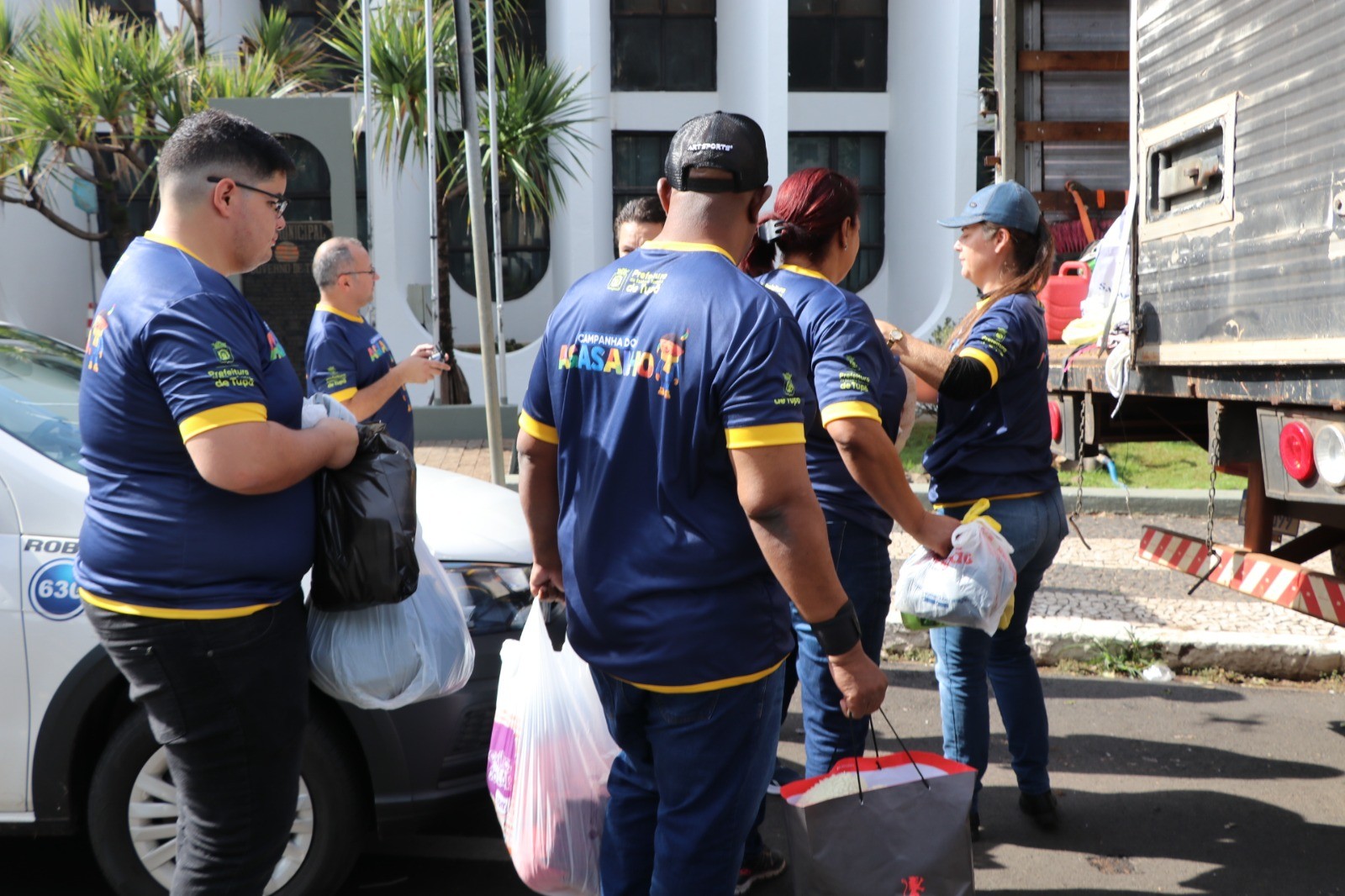 População colabora e coleta de Campanha do Agasalho é sucesso