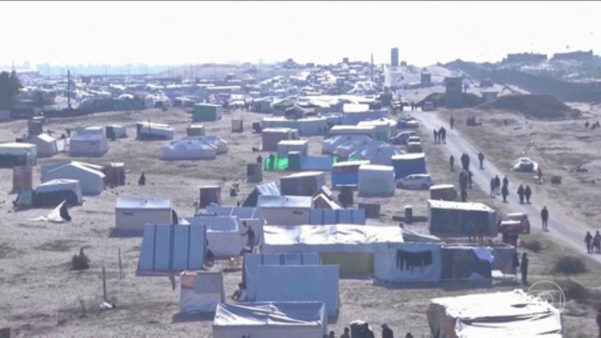 Um quarto da população de Gaza está a um passo da fome, diz ONU