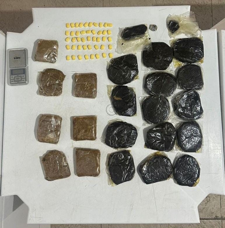 Três tipos de drogas apreendidas em Petrolina; entre elas maconha Crumble, droga rara segundo a polícia