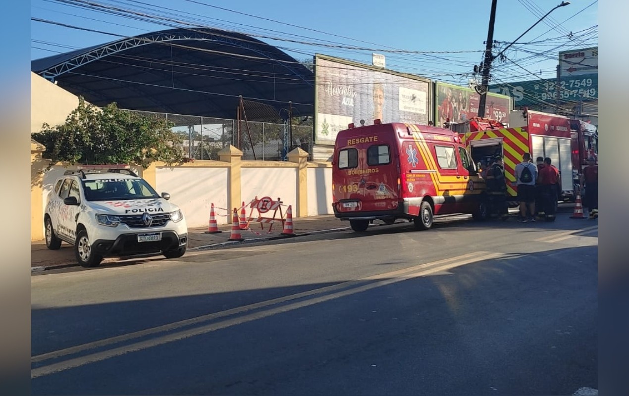 Princípio de incêndio em escola estadual mobiliza Corpo de Bombeiros e a Polícia Militar em Itapetininga