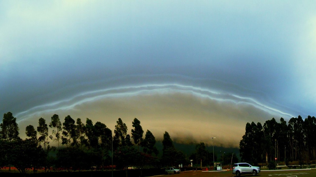 Fenômeno No Céu Chama A Atenção De Moradores Em Itapetininga