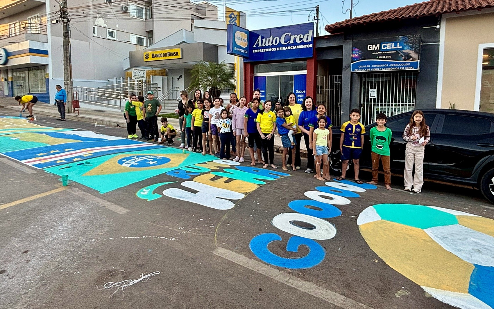 Cabo Verde: cidade mineira pinta ruas e torce por país africano de mesmo nome na estreia na Copa