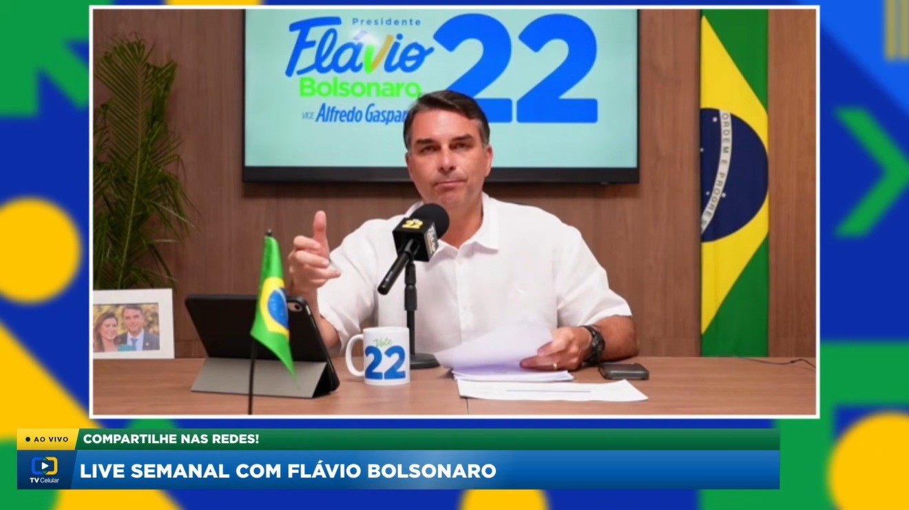 Flávio Bolsonaro diz que vai recrutar 'fiscais de urna' para evitar que 'pessoas mal-intencionadas votem no lugar de outras'