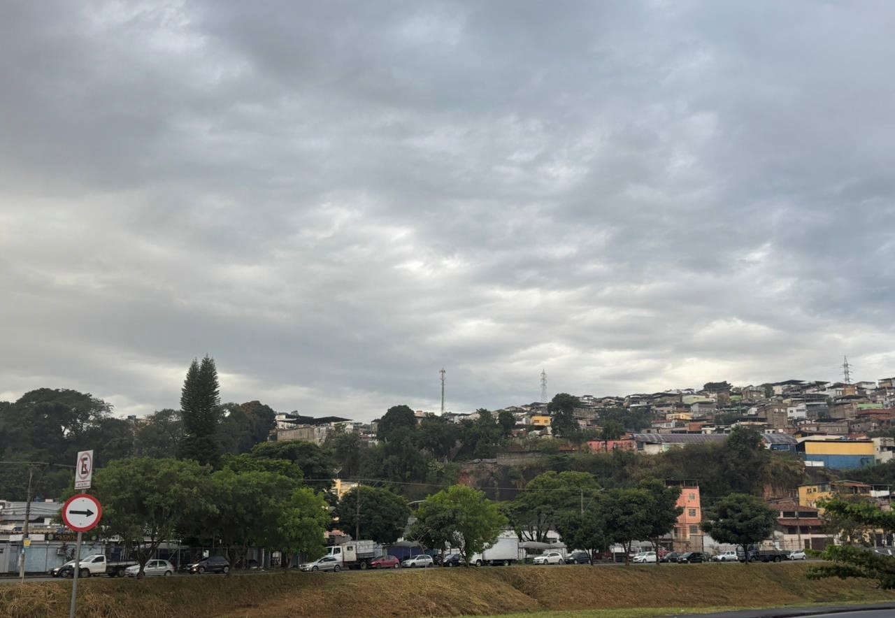 Juiz de Fora e região têm alerta para chuva forte com ventos, raios e granizo