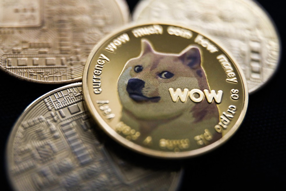 Dogecoin — Foto: Jakub Porzycki/NurPhoto/NurPhoto via AFP