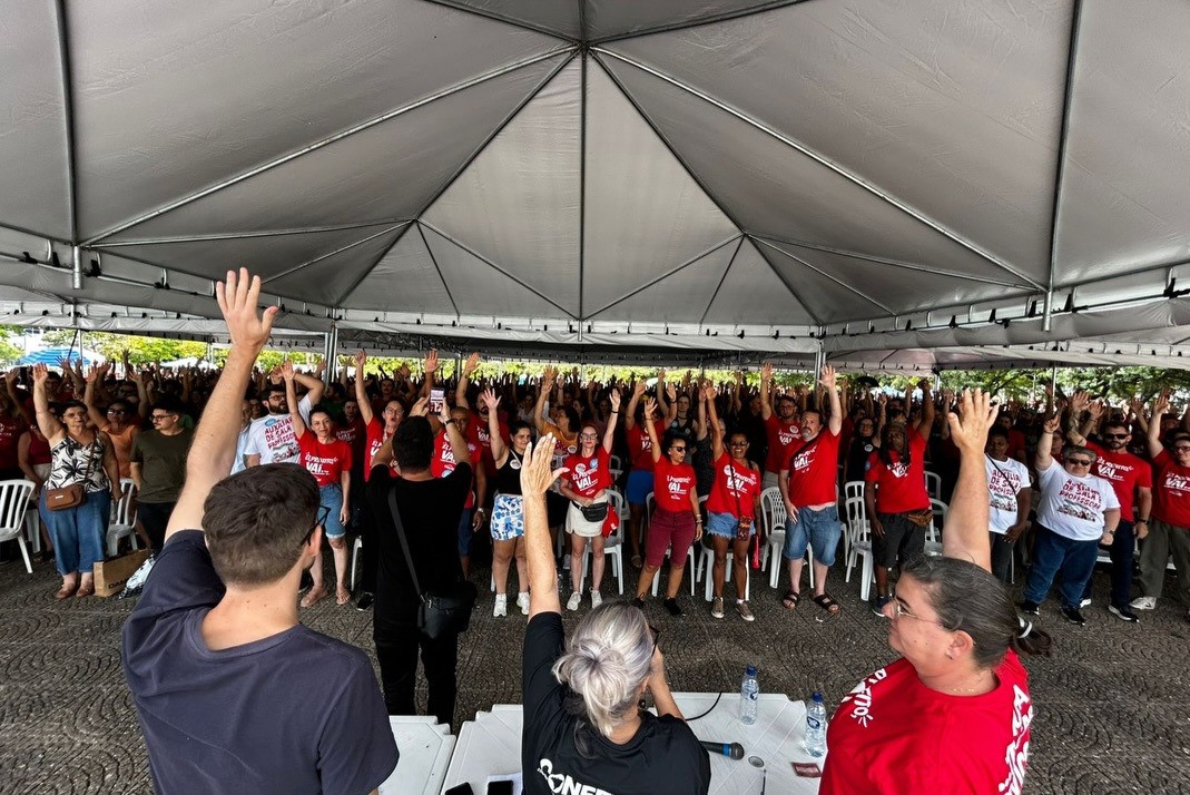 Servidores públicos de Florianópolis entram em greve com impactos na saúde e educação