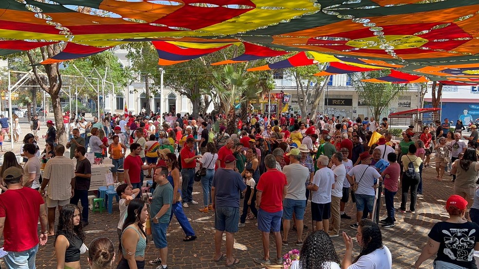 Manifestantes realizam ato contra PEC da Blindagem e PL da Anistia em Teresina  Foto: Ravi Marques/TV Clube