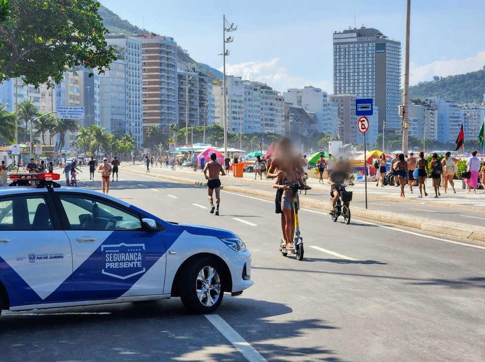 Acidentes envolvendo veículos de micromobilidade, como patinetes e bicicletas elétricas, sobem 702% no Rio — Foto: Raoni Alves / g1 Rio